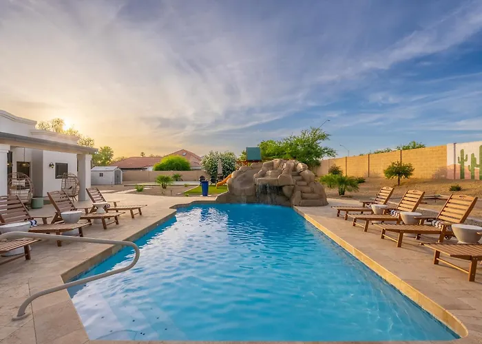 Villa Luxury Oasis Slide Pool Pickleball Game